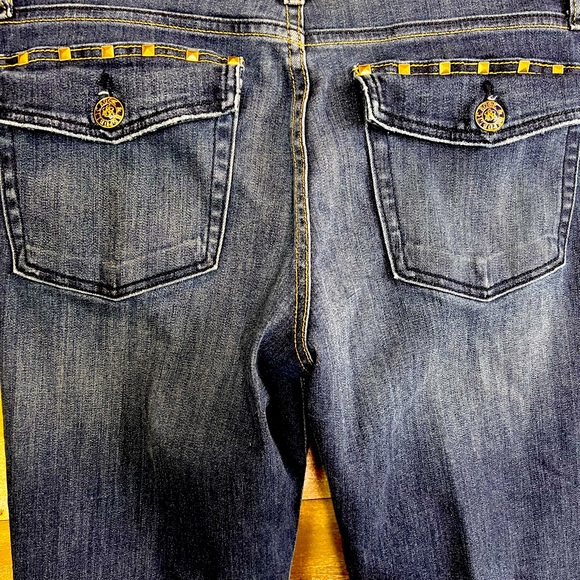 Ladies jeans Rock & Republic “Kendall” size 12  inseam 25” - Picture 2 of 4